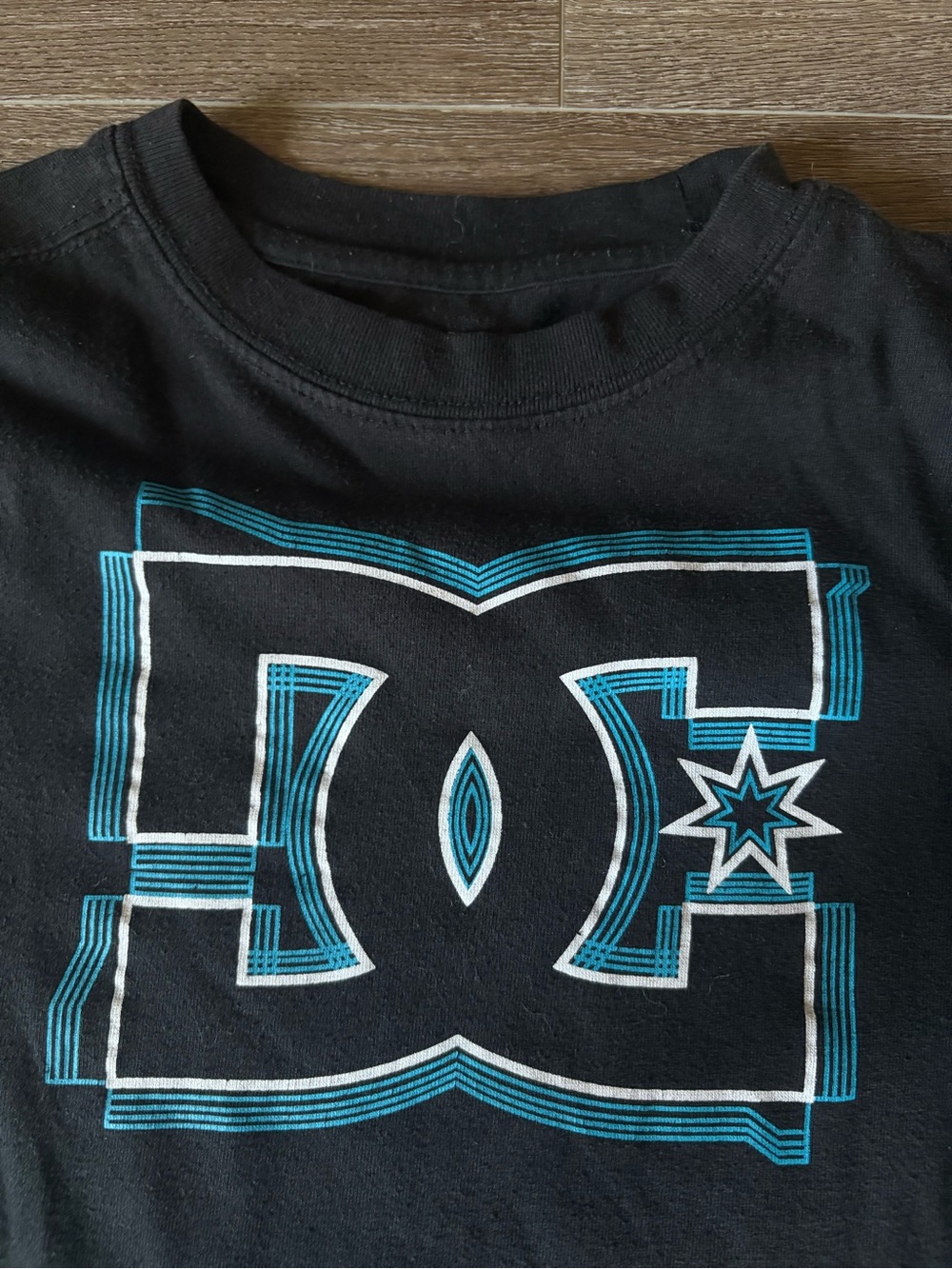 DC Kids Black Tee with Logo - Picture 2 of 4